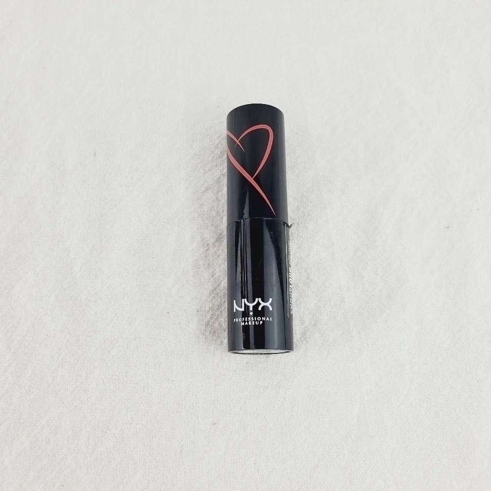 LAST ONE 🔥 NYX shout loud satin Lipstick Shade Cali